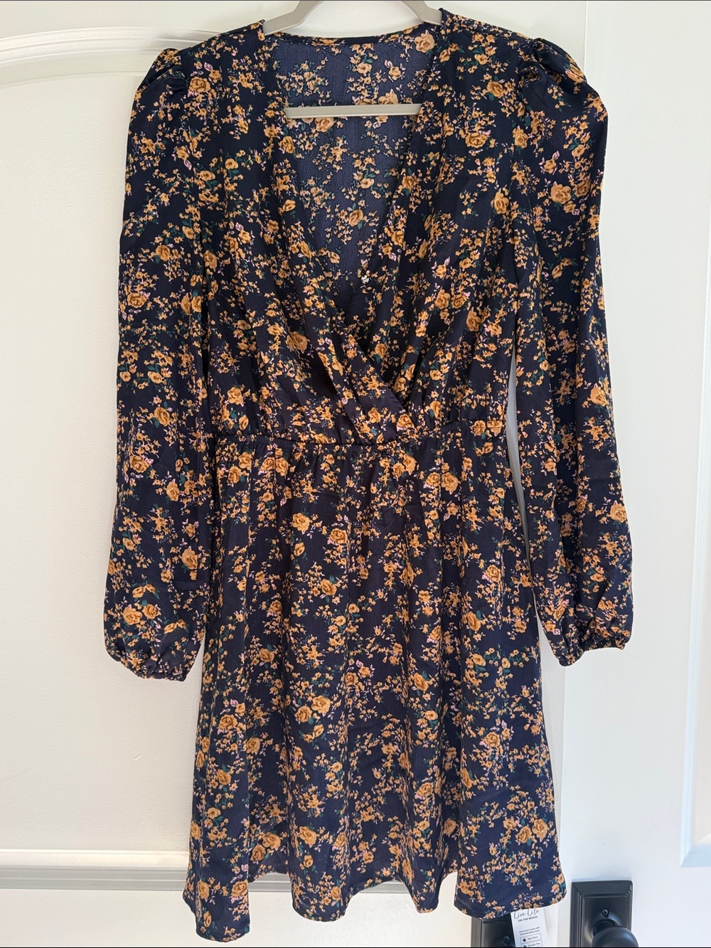 Navy Floral V Neck-Style Long Sleeve Dress womans size Small